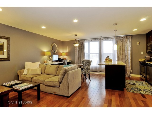 1600 North Halsted Street, Unit 2J Chicago, IL 60614 - Photo 3 of 10