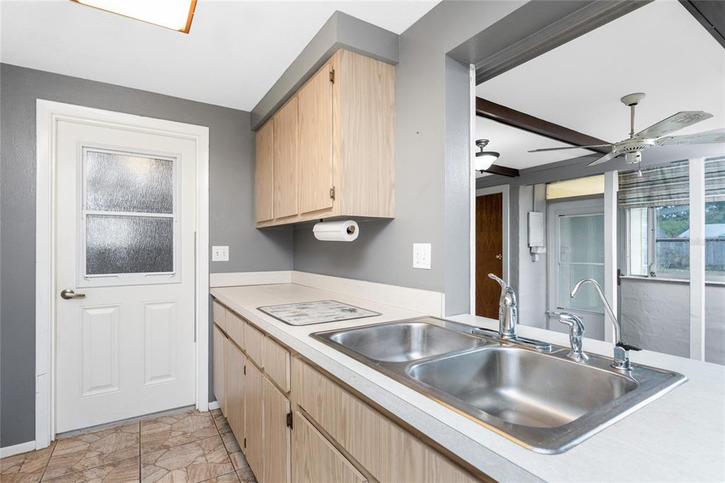 442 Kostner Street Port Charlotte, FL 33954 - Photo 17 of 69