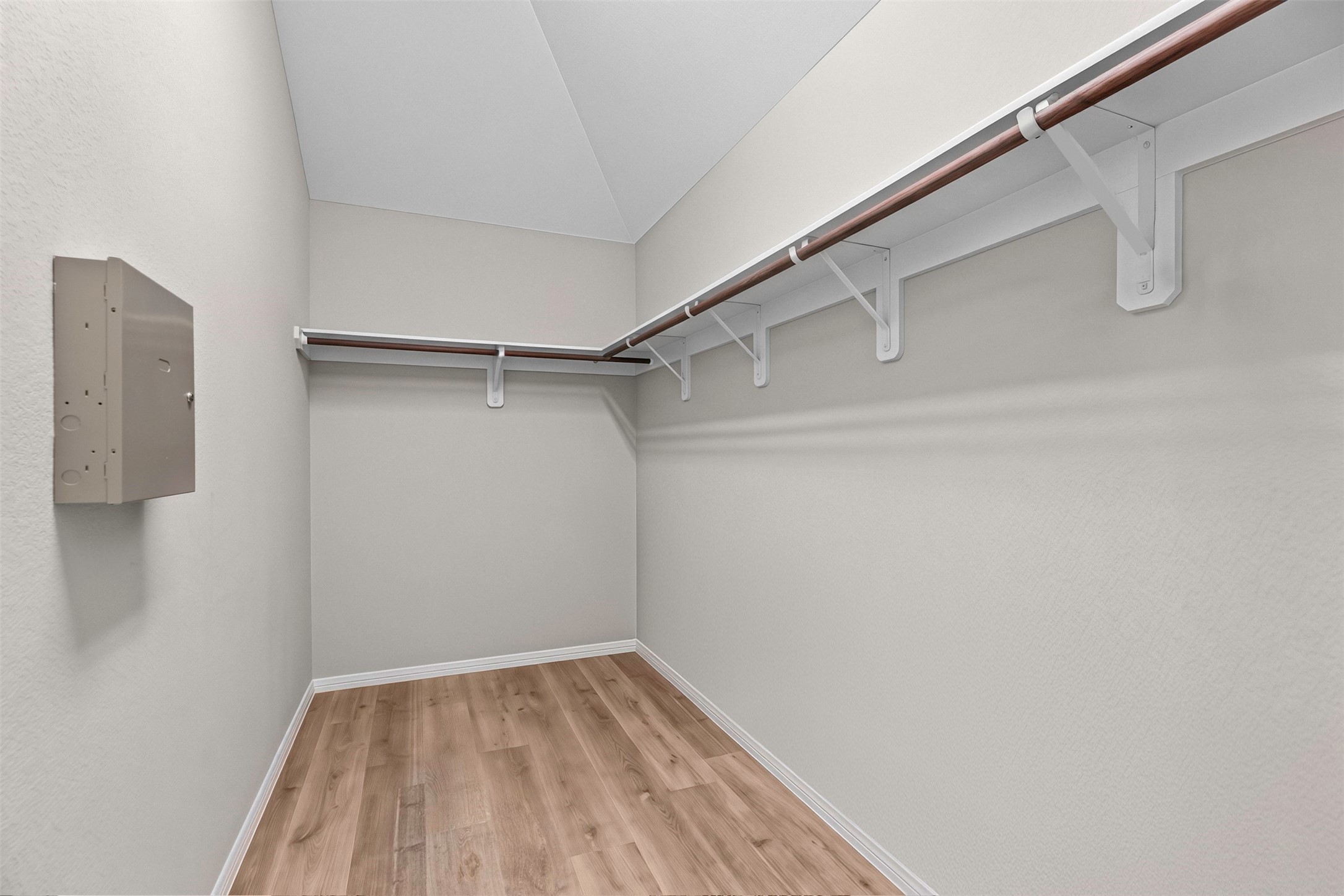 4480 Lone Alcove Drive Spring, TX 77386 - Photo 23 of 45 Primary closet