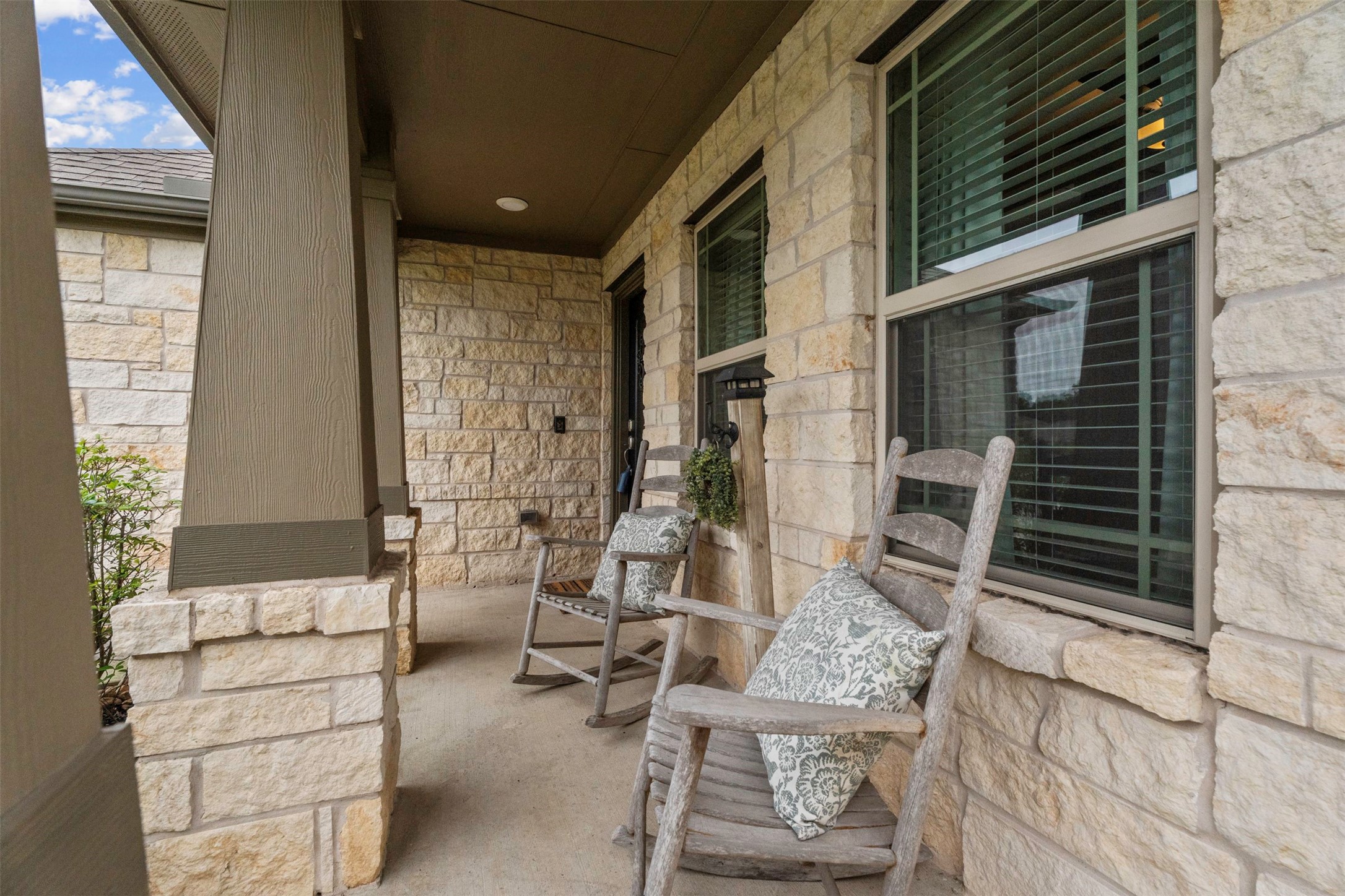 4480 Lone Alcove Drive Spring, TX 77386 - Photo 4 of 45 Great front porch!