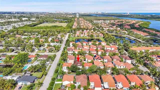 $975,000 | 1135 Satinleaf Street, Hollywood, FL 33019