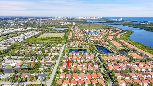 $975,000 | 1135 Satinleaf Street, Hollywood, FL 33019