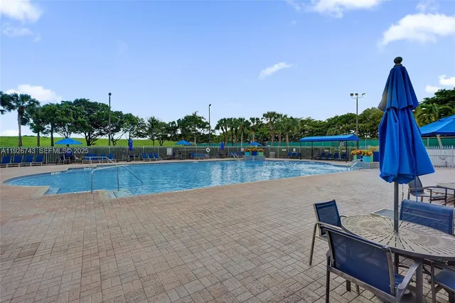 $975,000 | 1135 Satinleaf Street, Hollywood, FL 33019