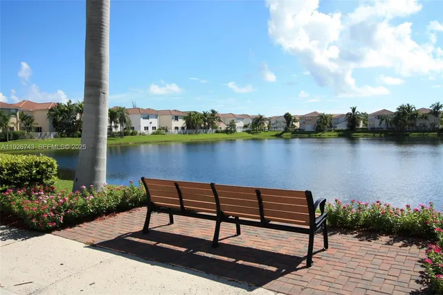 $975,000 | 1135 Satinleaf Street, Hollywood, FL 33019