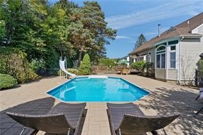 18 Quail Ridge Road Cranston, RI 02921 - Photo 4 of 45