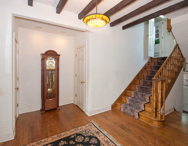 337 Sheridan Road Winnetka, IL 60093 - Photo 2 of 25 a view of an entryway with wooden floor