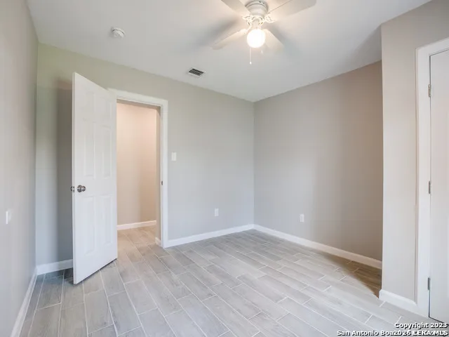 $1,850 | 4238 Commercial, San Antonio, TX 78221