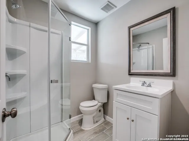 $1,850 | 4238 Commercial, San Antonio, TX 78221