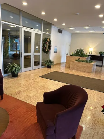 $2,900 | 77 Pond Avenue, Unit 407, Brookline, MA 02445