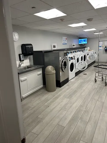 $2,900 | 77 Pond Avenue, Unit 407, Brookline, MA 02445