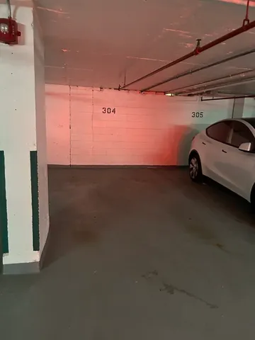 $2,900 | 77 Pond Avenue, Unit 407, Brookline, MA 02445