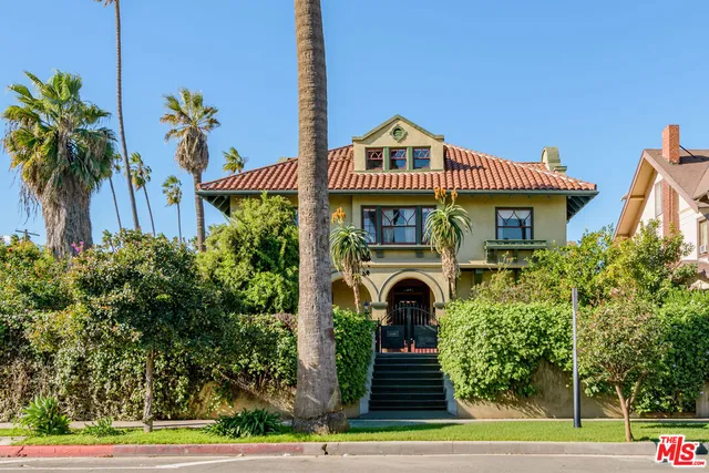 $1,799,000 | 1049 Elden Avenue, Los Angeles, CA 90006