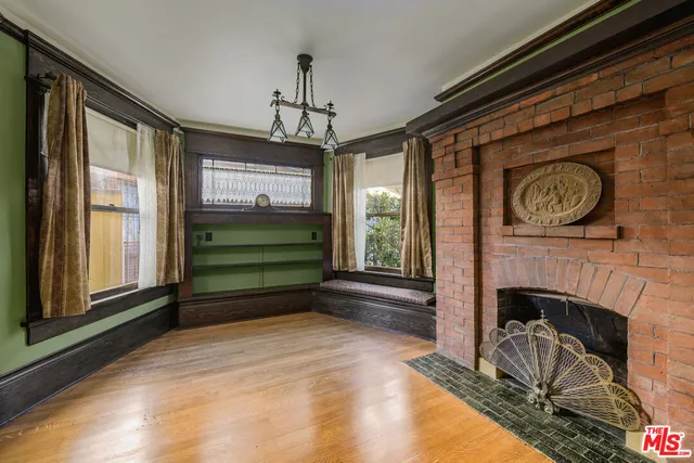 $1,799,000 | 1049 Elden Avenue, Los Angeles, CA 90006