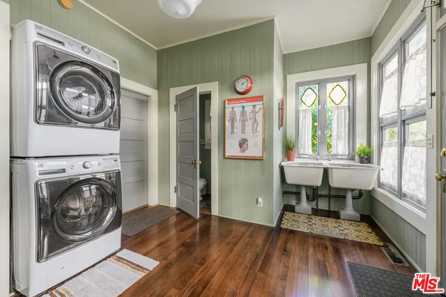 $1,799,000 | 1049 Elden Avenue, Los Angeles, CA 90006