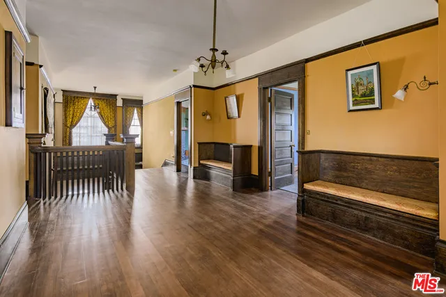 $1,799,000 | 1049 Elden Avenue, Los Angeles, CA 90006