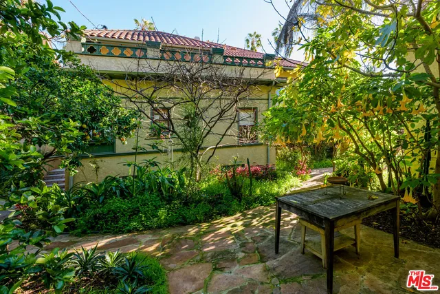 $1,799,000 | 1049 Elden Avenue, Los Angeles, CA 90006