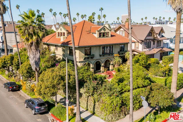 $1,799,000 | 1049 Elden Avenue, Los Angeles, CA 90006