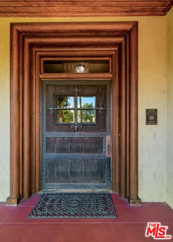 $1,799,000 | 1049 Elden Avenue, Los Angeles, CA 90006
