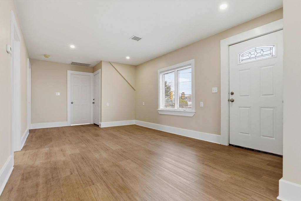 142 Elliott Street, Unit 2 Beverly, MA 01915 - Photo 12 of 23