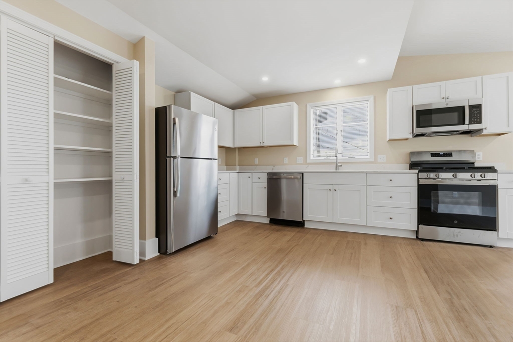 142 Elliott Street, Unit 2 Beverly, MA 01915 - Photo 5 of 23