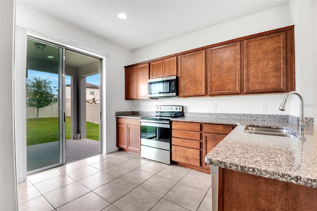 3512 Southern Cross Loop Kissimmee, FL 34744 - Photo 11 of 44