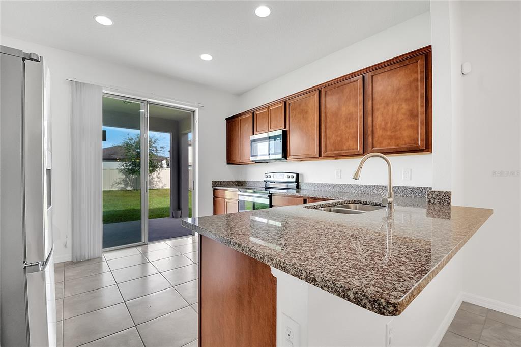 3512 Southern Cross Loop Kissimmee, FL 34744 - Photo 14 of 44