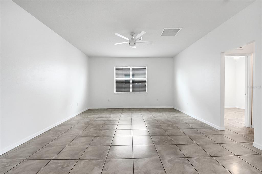 3512 Southern Cross Loop Kissimmee, FL 34744 - Photo 9 of 44