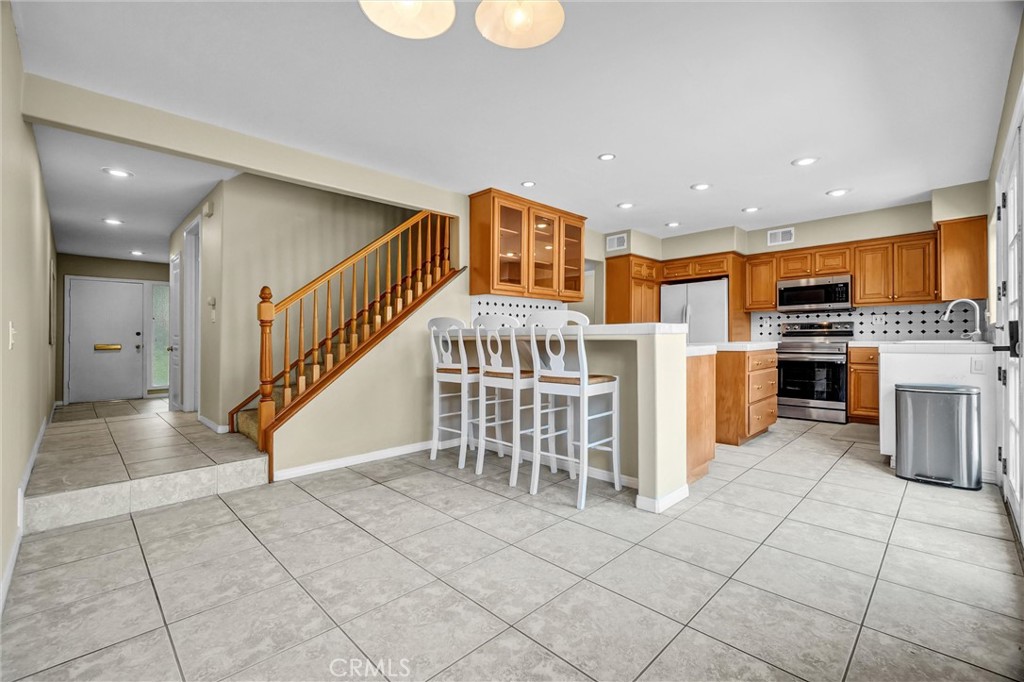 10462 Rio Grande Court Fountain Valley, CA 92708 - Photo 9 of 30