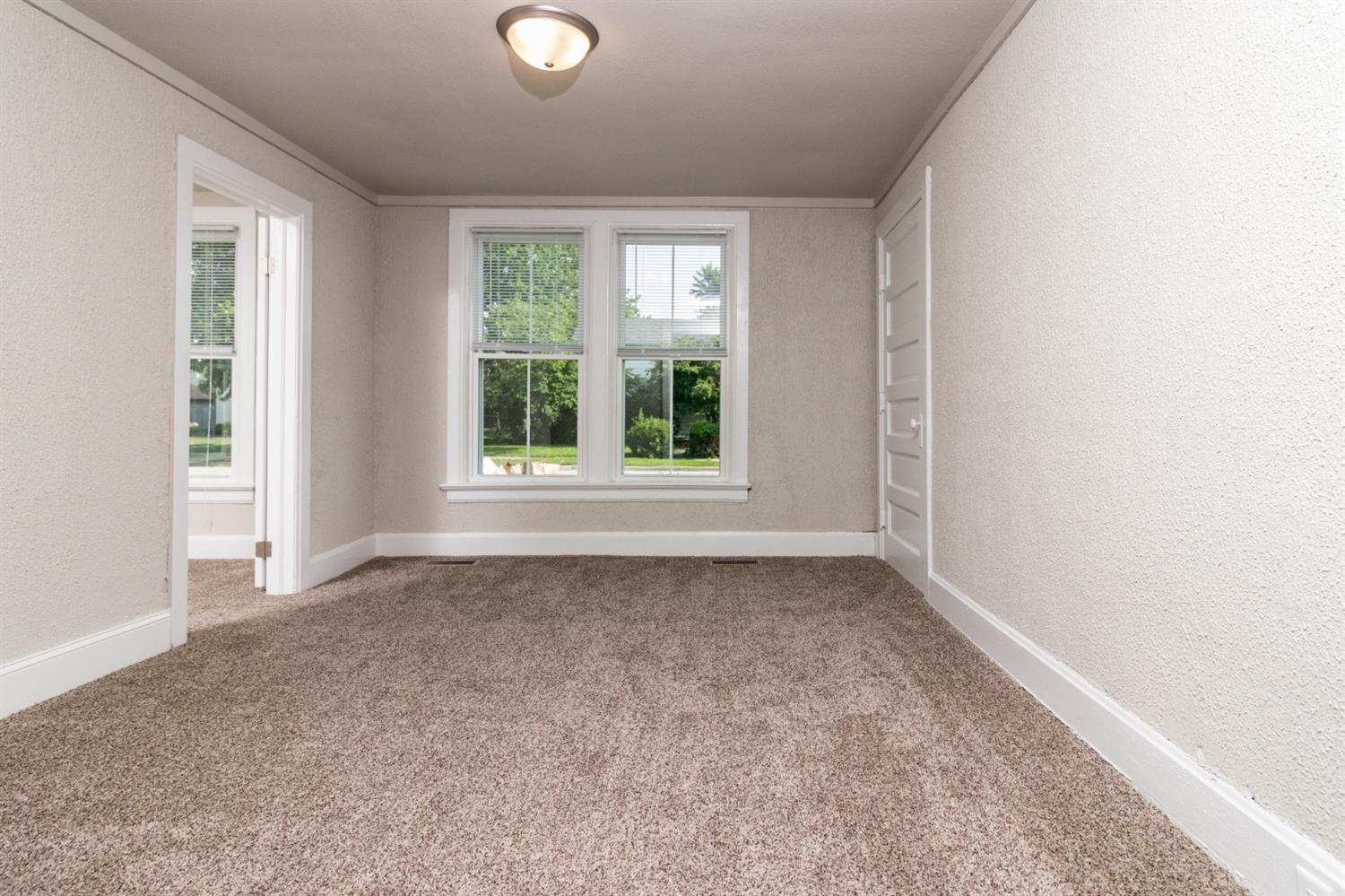421 Foote Street Crown Point, IN 46307 - Photo 8 of 10 1500x999