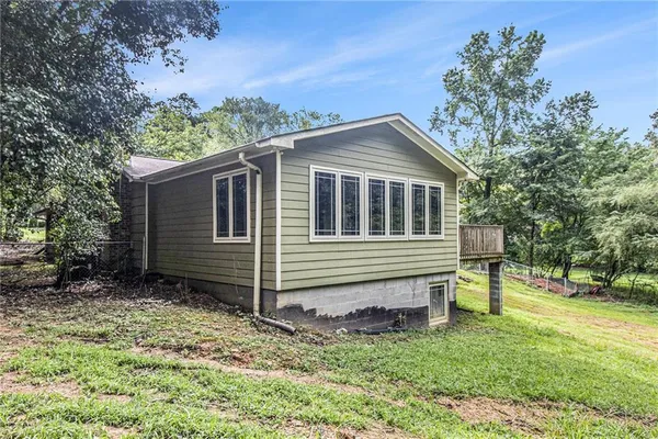 $325,000 | 371 Lake Drive Southeast, Calhoun, GA 30701