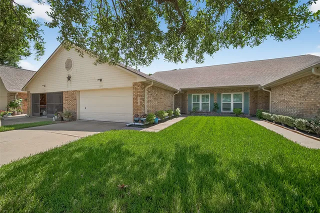 $258,500 | 3630 Teakwood Drive, Pearland, TX 77584