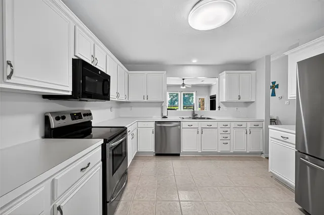 $258,500 | 3630 Teakwood Drive, Pearland, TX 77584