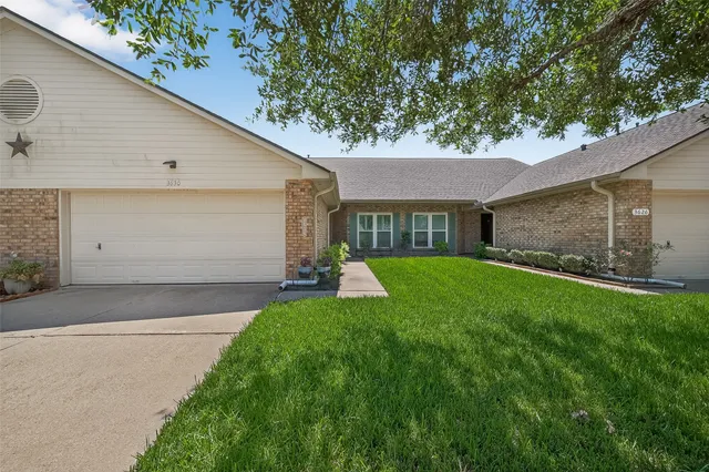 $258,500 | 3630 Teakwood Drive, Pearland, TX 77584