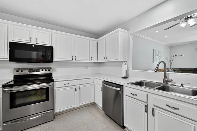 $258,500 | 3630 Teakwood Drive, Pearland, TX 77584