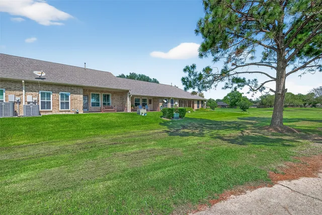 $258,500 | 3630 Teakwood Drive, Pearland, TX 77584