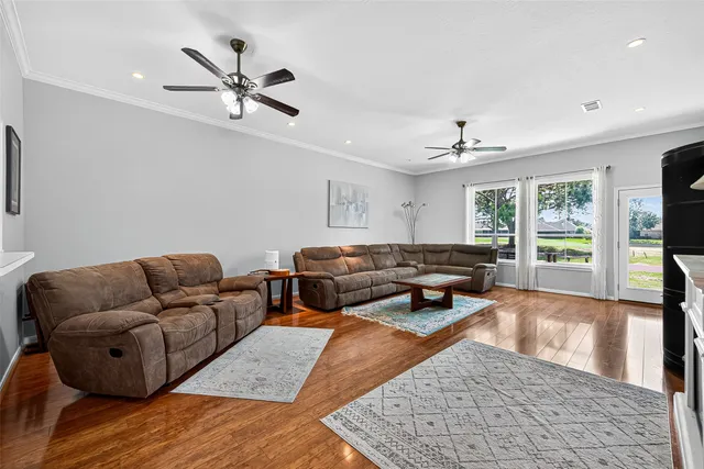 $258,500 | 3630 Teakwood Drive, Pearland, TX 77584