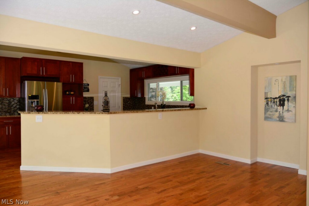 30226 Bolingbrook Road Pepper Pike, OH 44124 - Photo 8 of 25