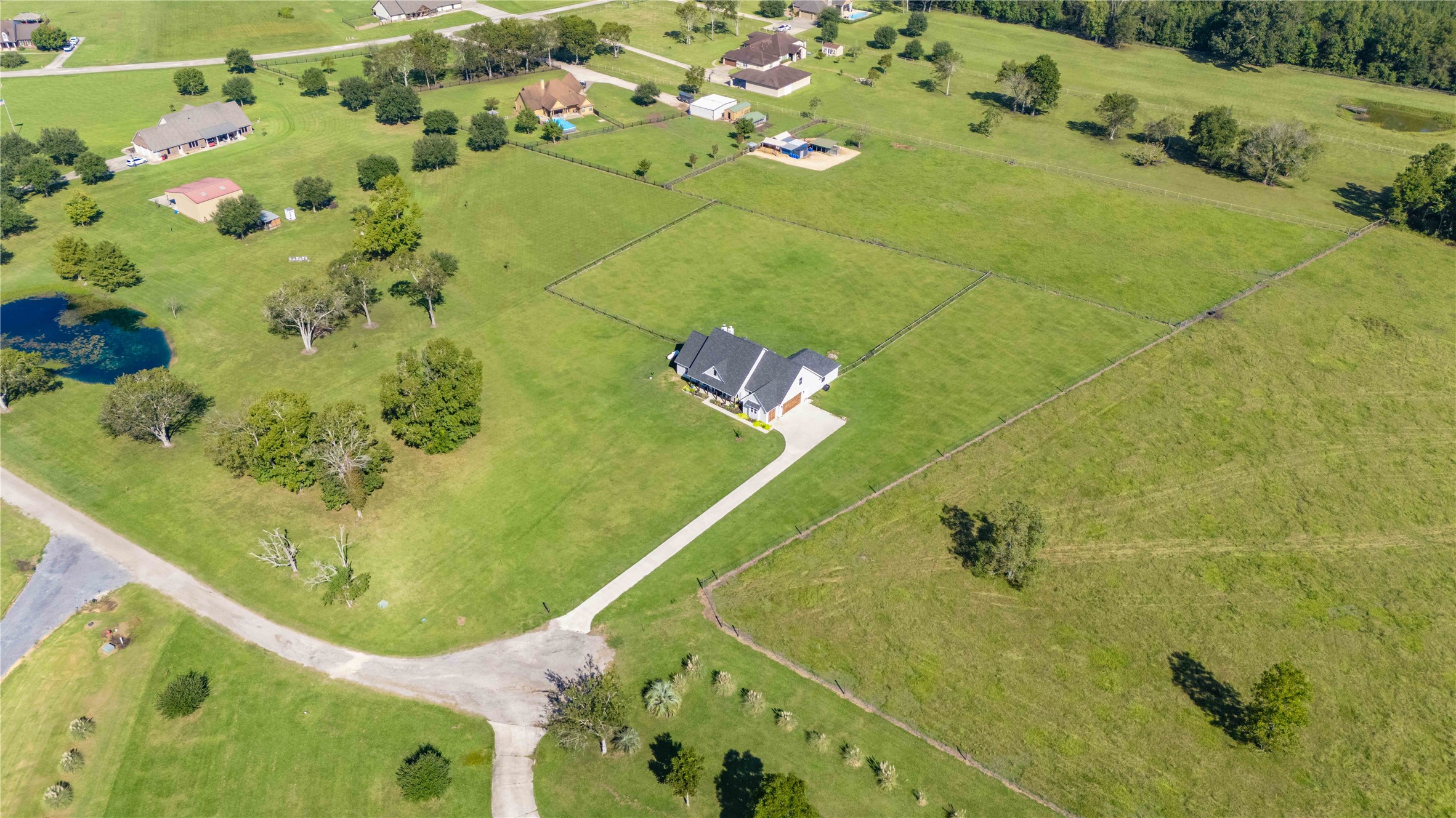 136 Timber Ridge Road Liberty, TX 77575 - Photo 46 of 50 a bathroom with a shower