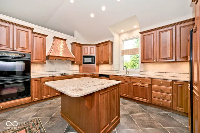 $549,000 | 3325 Nottinghill Drive East, Plainfield, IN 46168