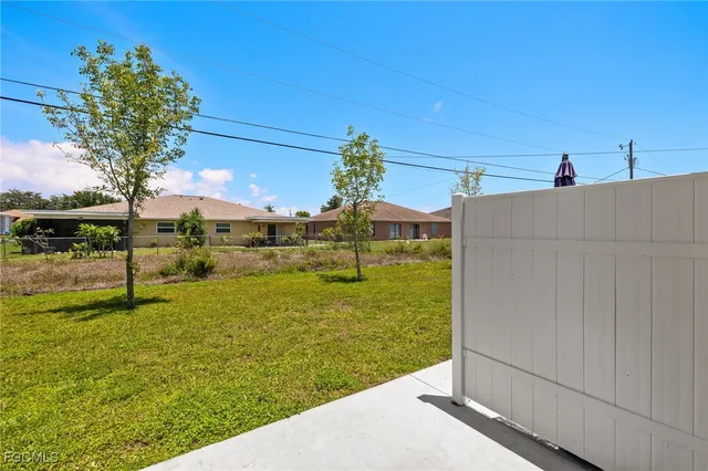 a view of a outdoor space