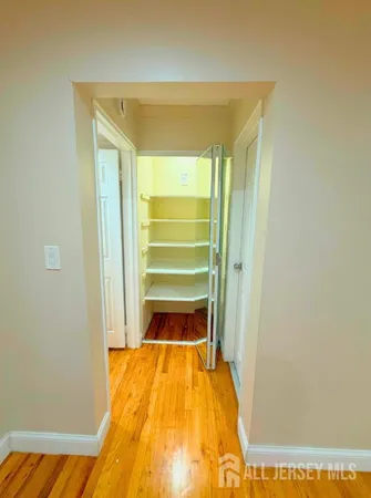 $1,900 | 44 Judson Street, Unit 12B, Edison, NJ 08837