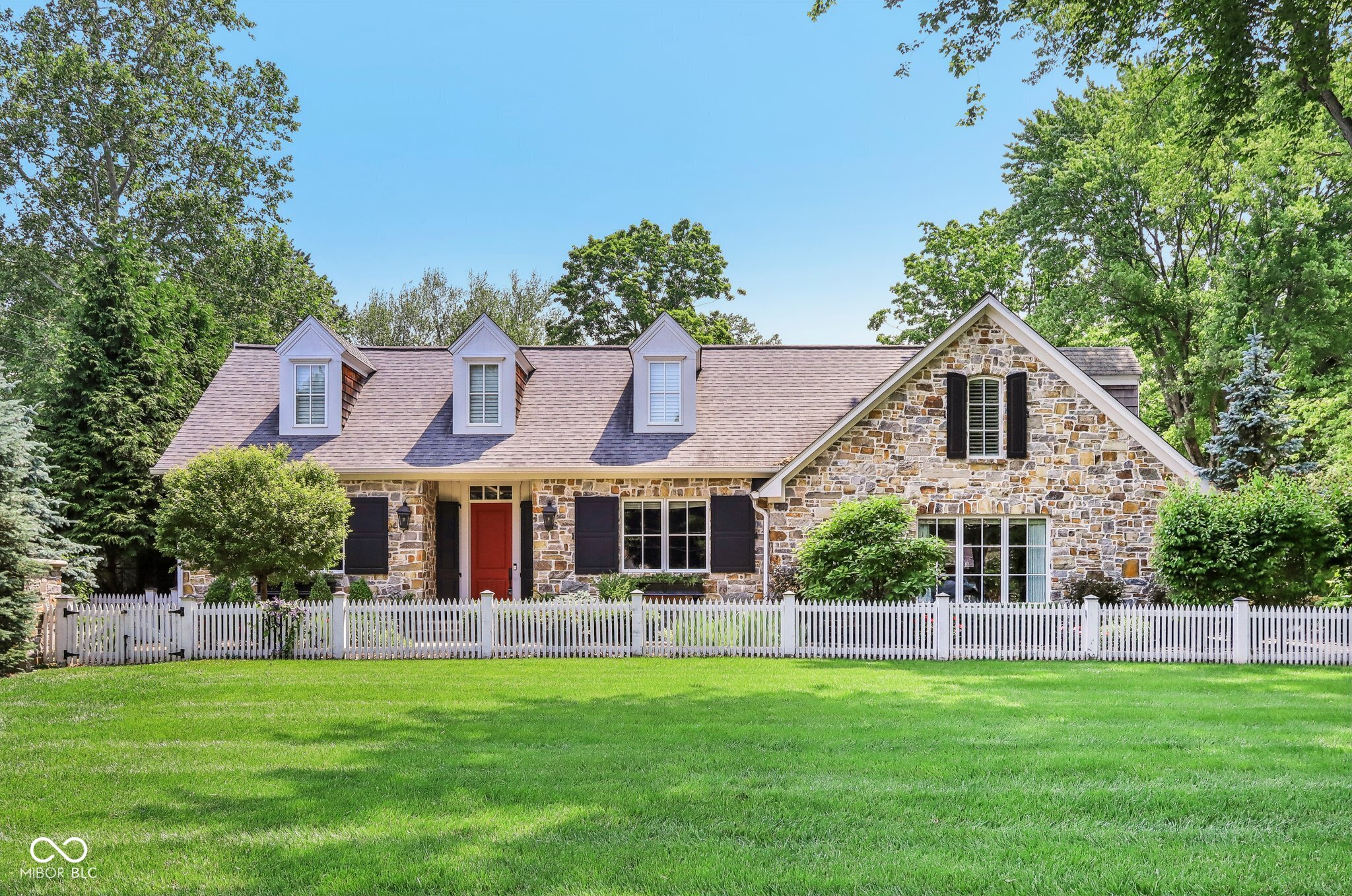 7837 Dean Road Indianapolis, IN 46240 - Photo 2 of 53