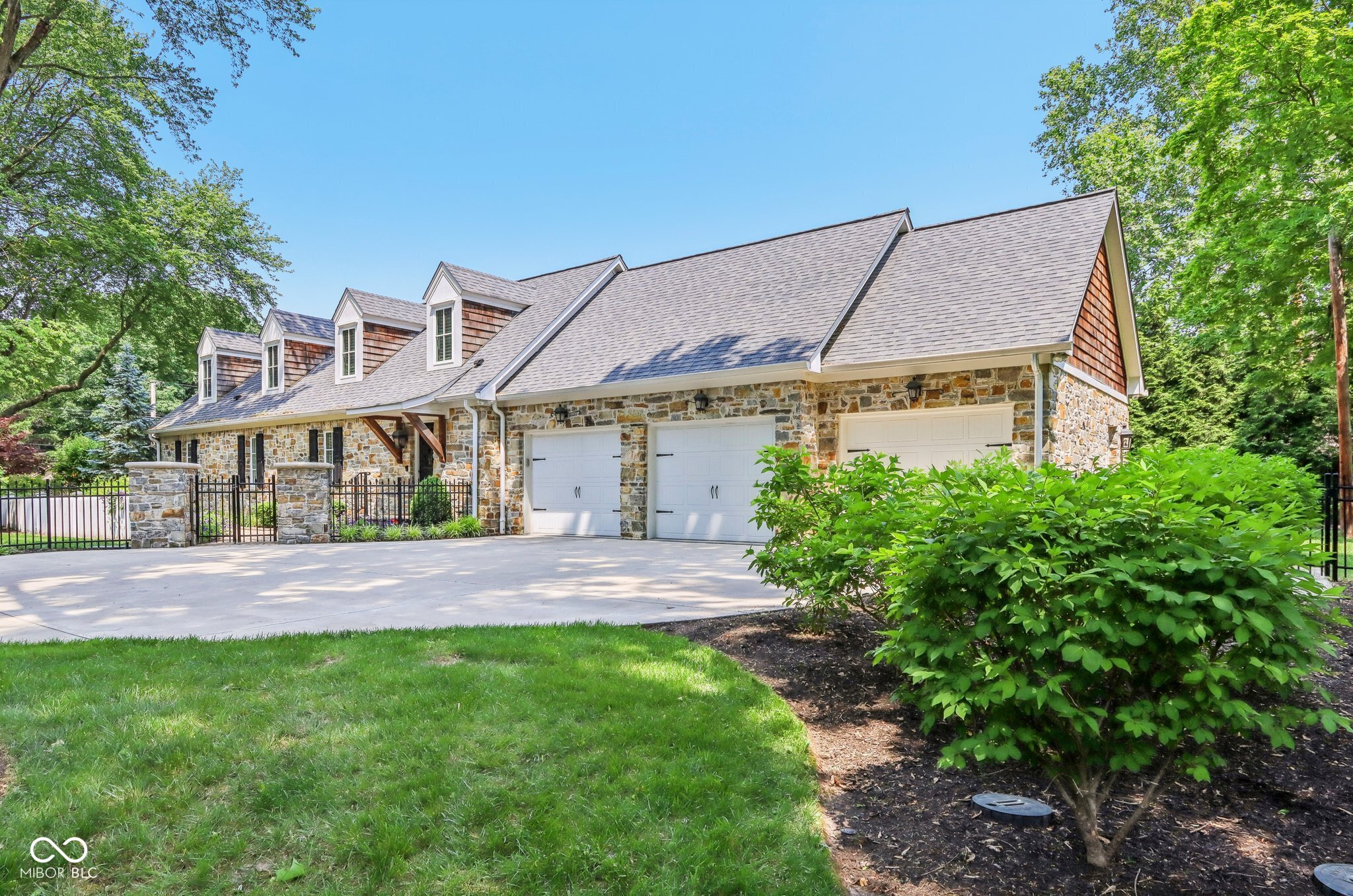 7837 Dean Road Indianapolis, IN 46240 - Photo 5 of 53