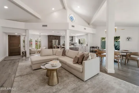 a picture of floor plan