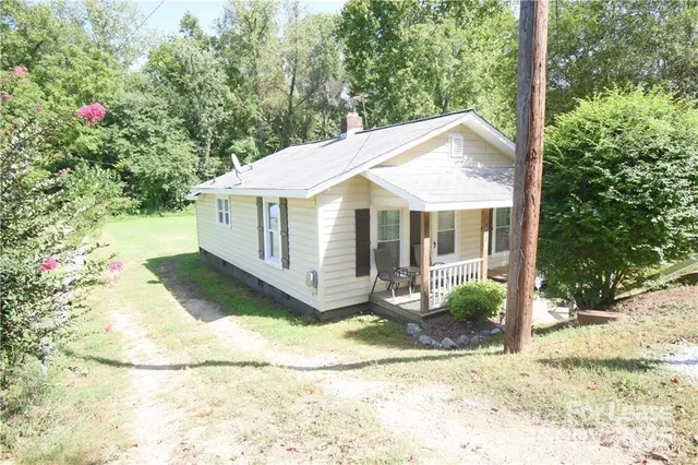 $1,525 | 337 Fox Street Southwest, Concord, NC 28025