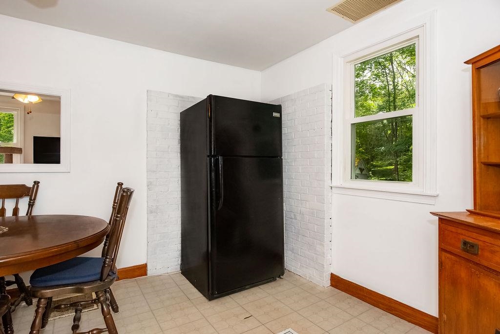 388 Shapleigh Road Lebanon, ME 04027 - Photo 11 of 38