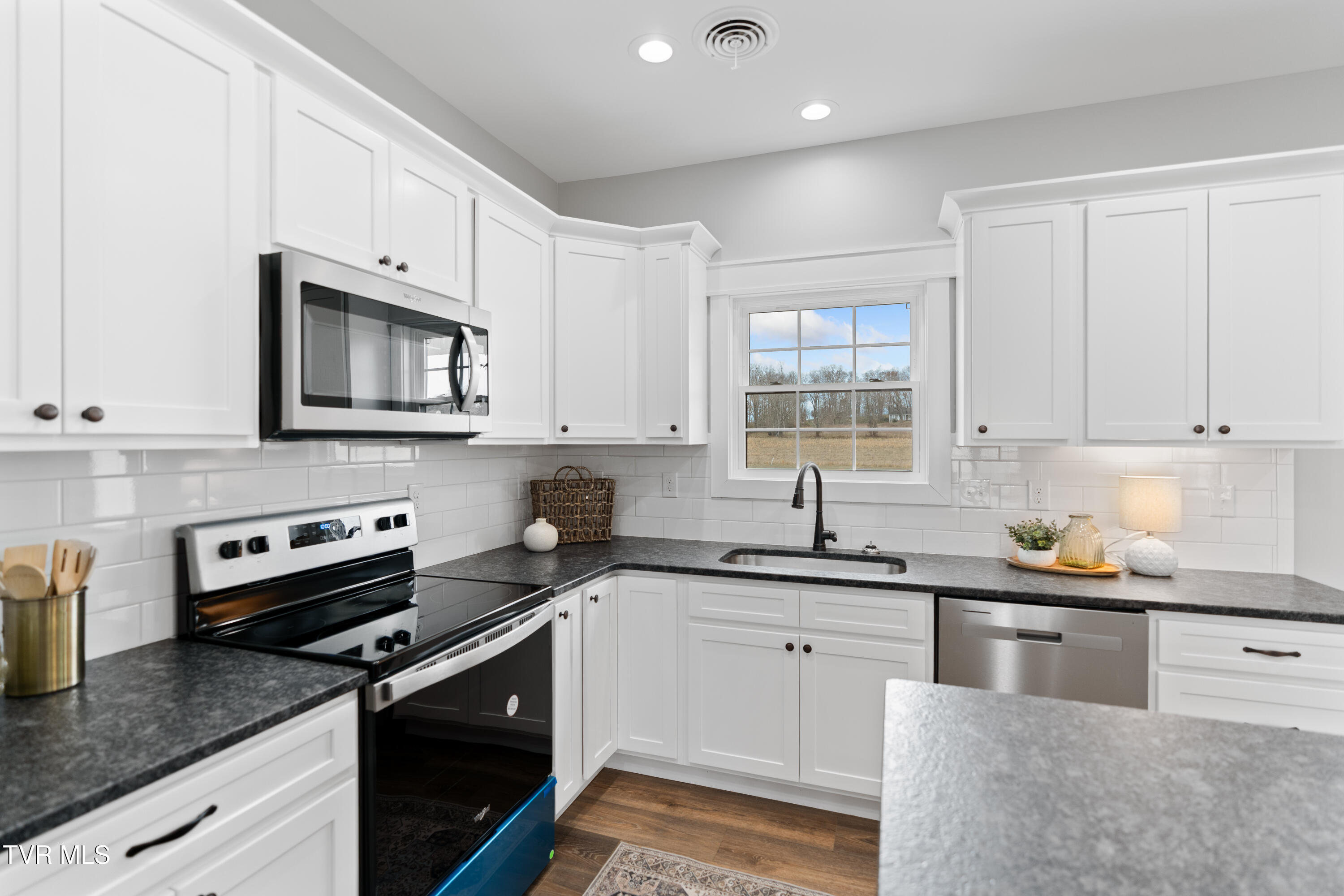 295 Greenwood Road Afton, TN 37616 - Photo 11 of 40 DSC05940