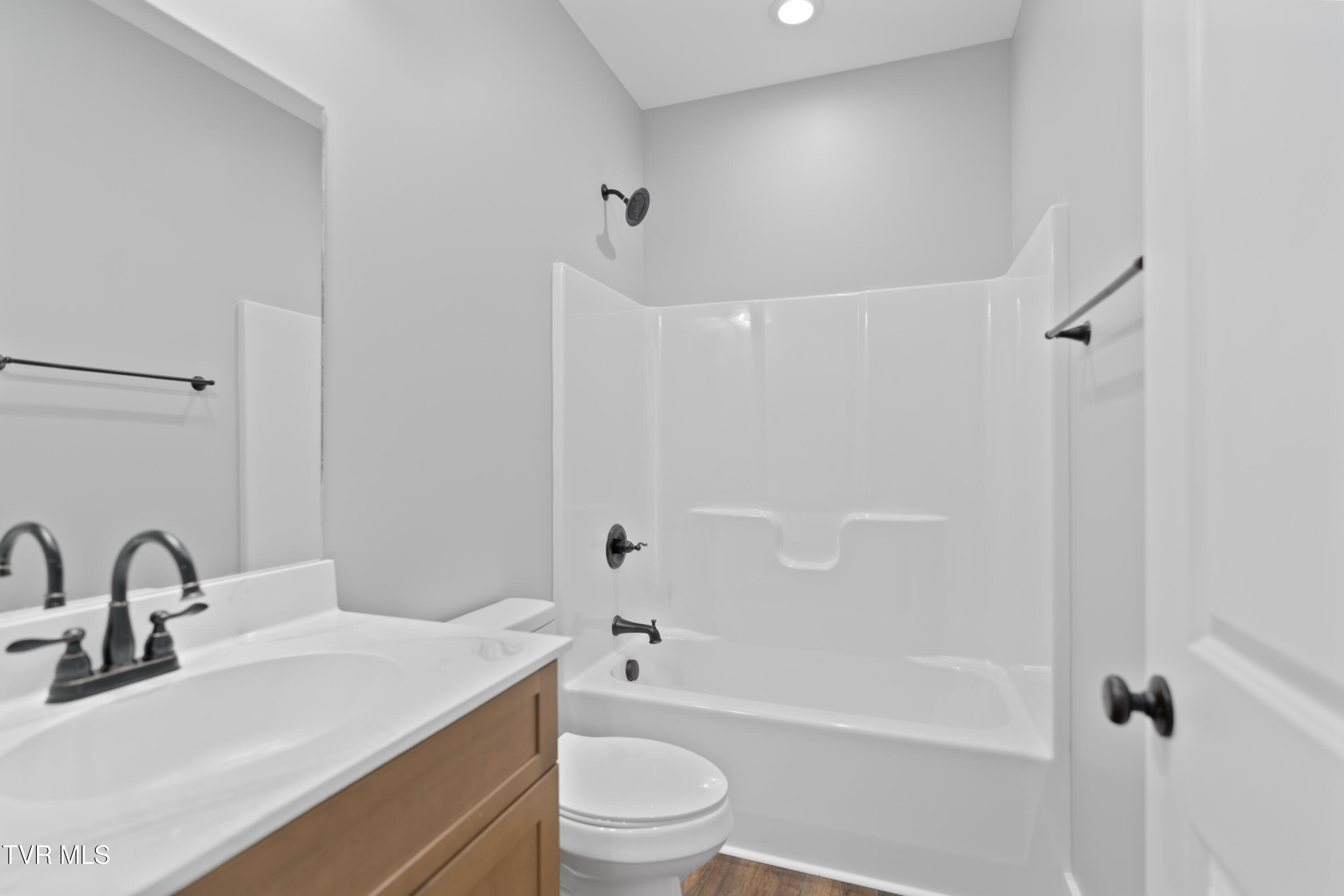 295 Greenwood Road Afton, TN 37616 - Photo 31 of 40 DSC06000