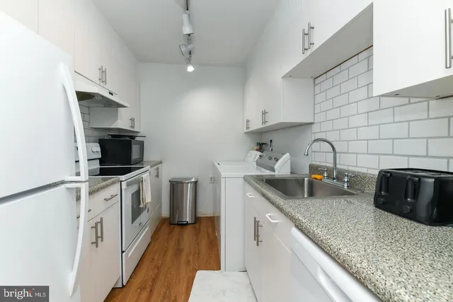 $210,000 | 87 Woodway Drive, West Deptford, NJ 08066