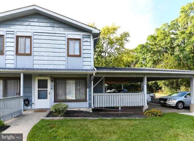 $210,000 | 87 Woodway Drive, West Deptford, NJ 08066